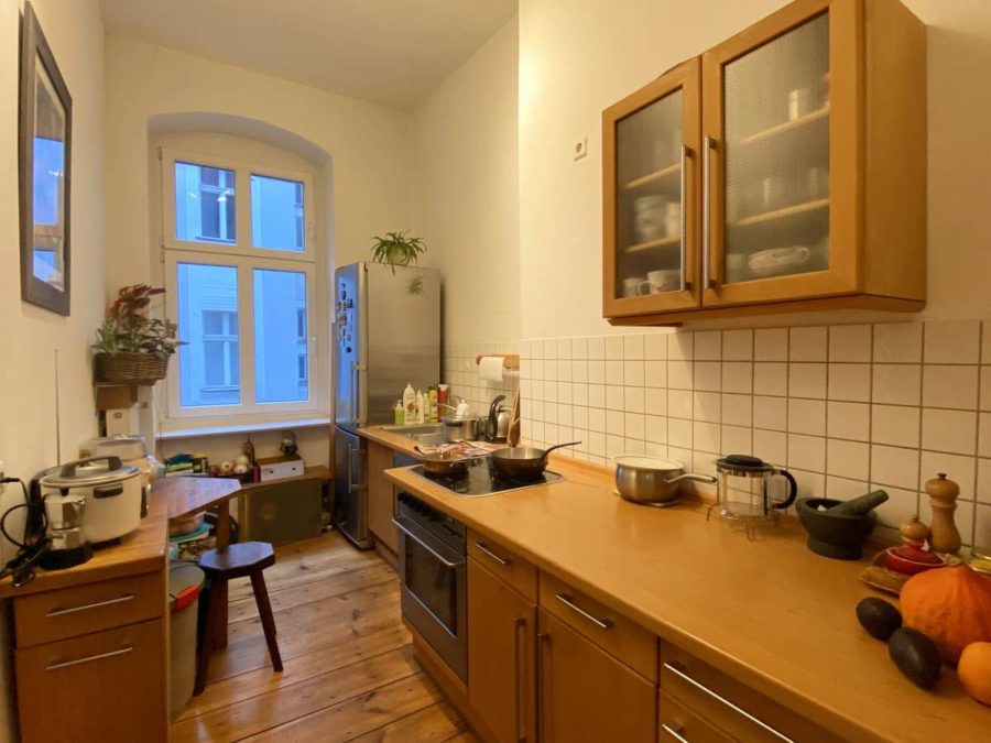 Stilvolle 4-Zimmer-Altbauwohnung in sehr gepflegtem Zustand in beliebter Lage von Charlottenburg - Küche